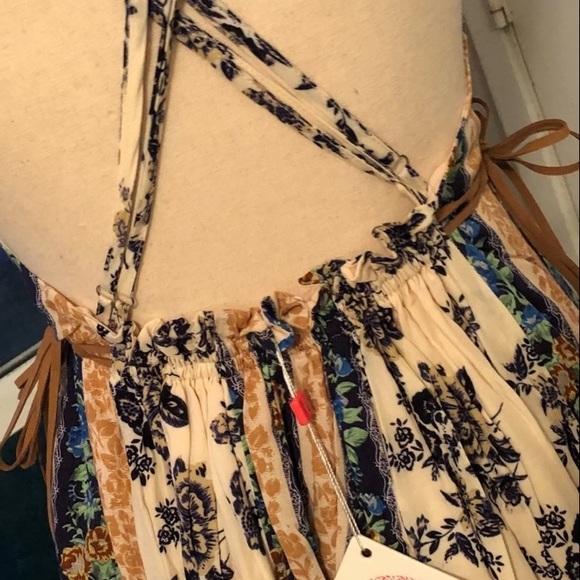 SOLD- NWT selfie Leslie dress - Picture 6 of 8